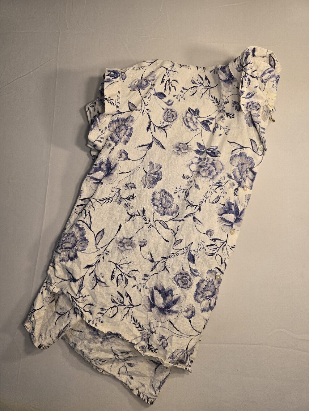 Cynthia Rowley 100% Linen Floral Button Tee Size Small